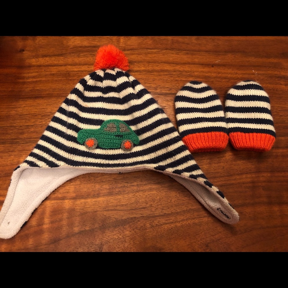 Baby Boden, 6-12 M hat and hands